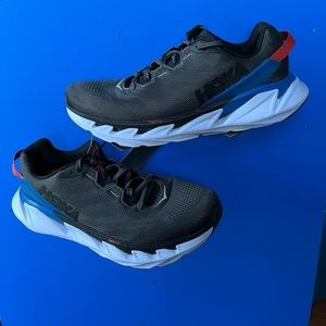 Hoka One One Bondi 6 F27219L Black  Running Shoes Mens Sz.10.